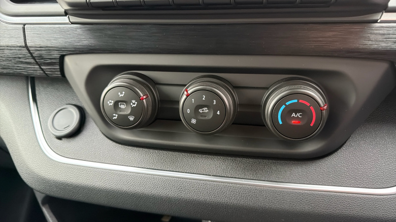 Renault Trafic Lwb Diesel LL30 Blue dCi 150 Extra [Safety] Van